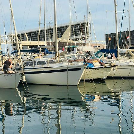 Готель Sleep & Boats Barcelona City Сан-Адріа-де-Бесос Екстер'єр фото