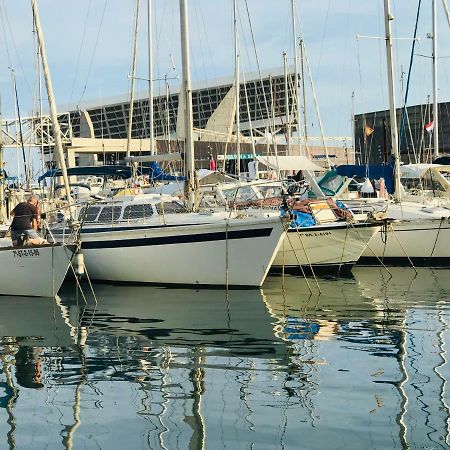 Sleep & Boats Barcelona City Сан-Адріа-де-Бесос Екстер'єр фото